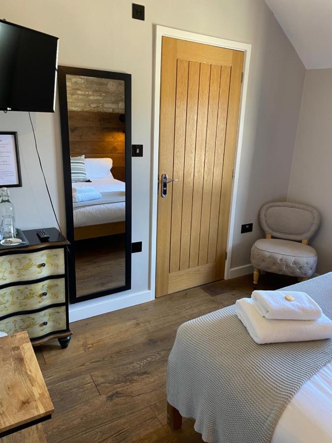 Avening The Queen Matilda Country Rooms מראה חיצוני תמונה