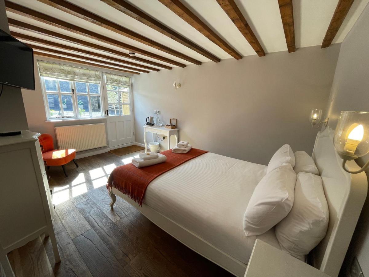 Avening The Queen Matilda Country Rooms מראה חיצוני תמונה